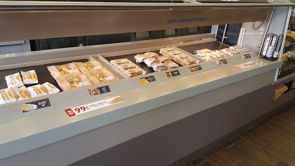 THORNTONS #261157 exterior