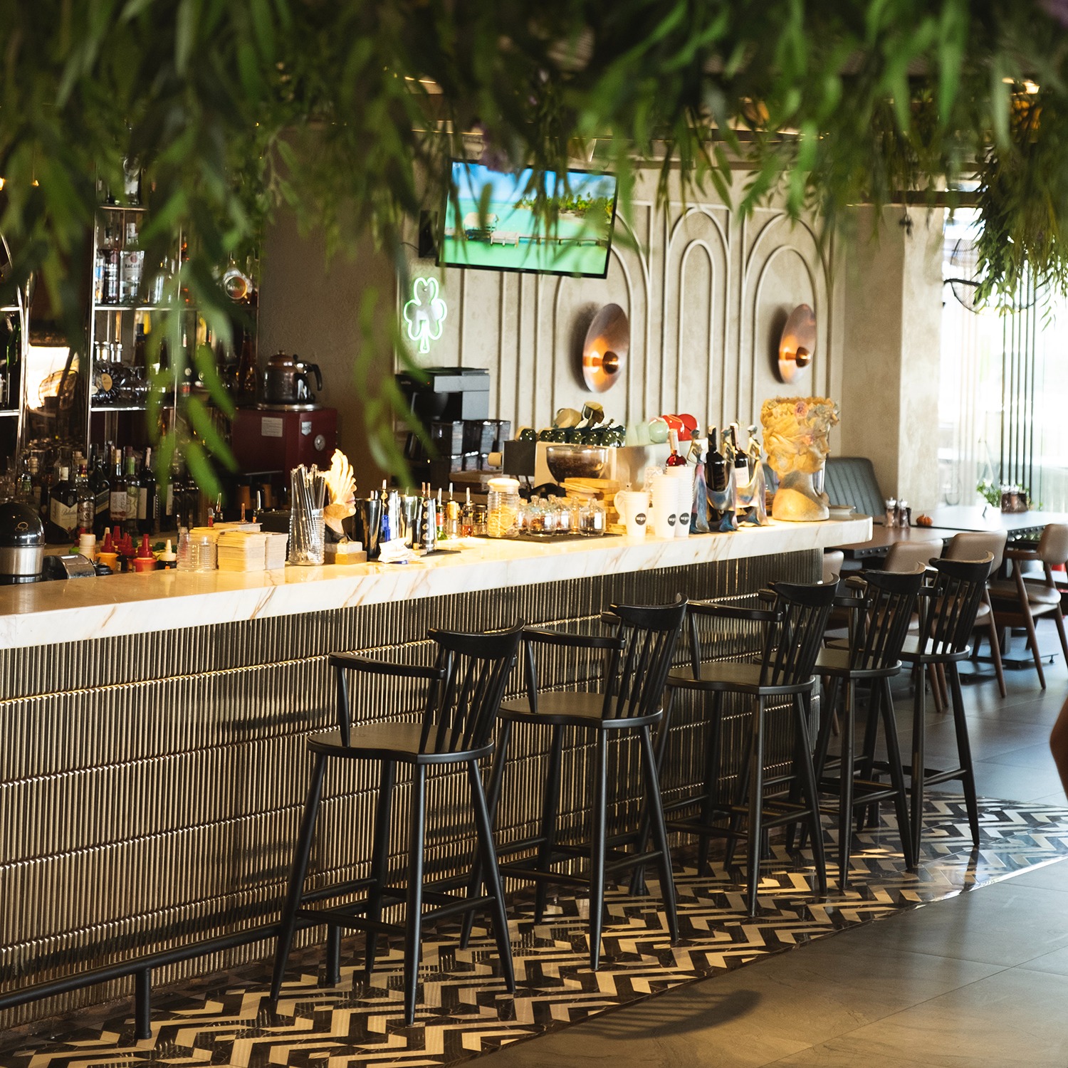Mojos Lounge mekanı