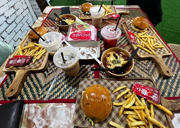 Hidden Cafe - Photo 1