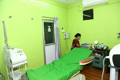 Maanas Skin Hair & Laser Clinic - Image 2