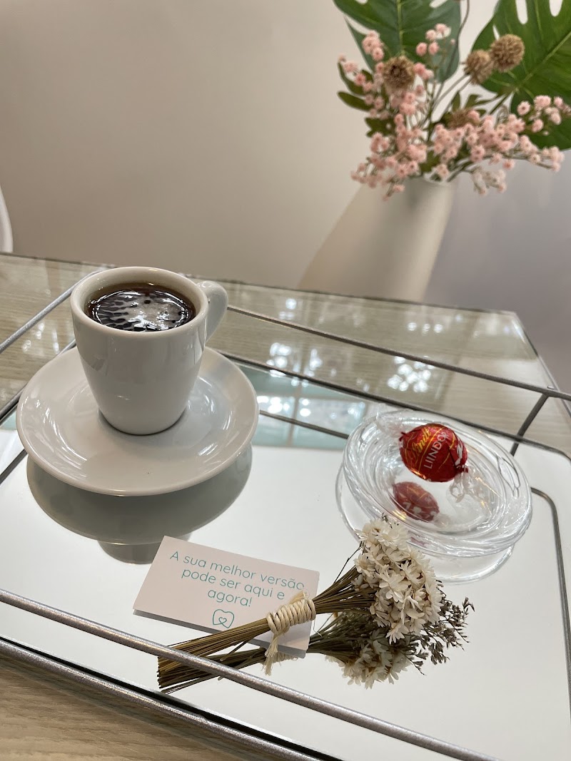 Odontologia e Harmonização Facial - Dra Débora Pereira | Dra Érika Pereira - foto 2