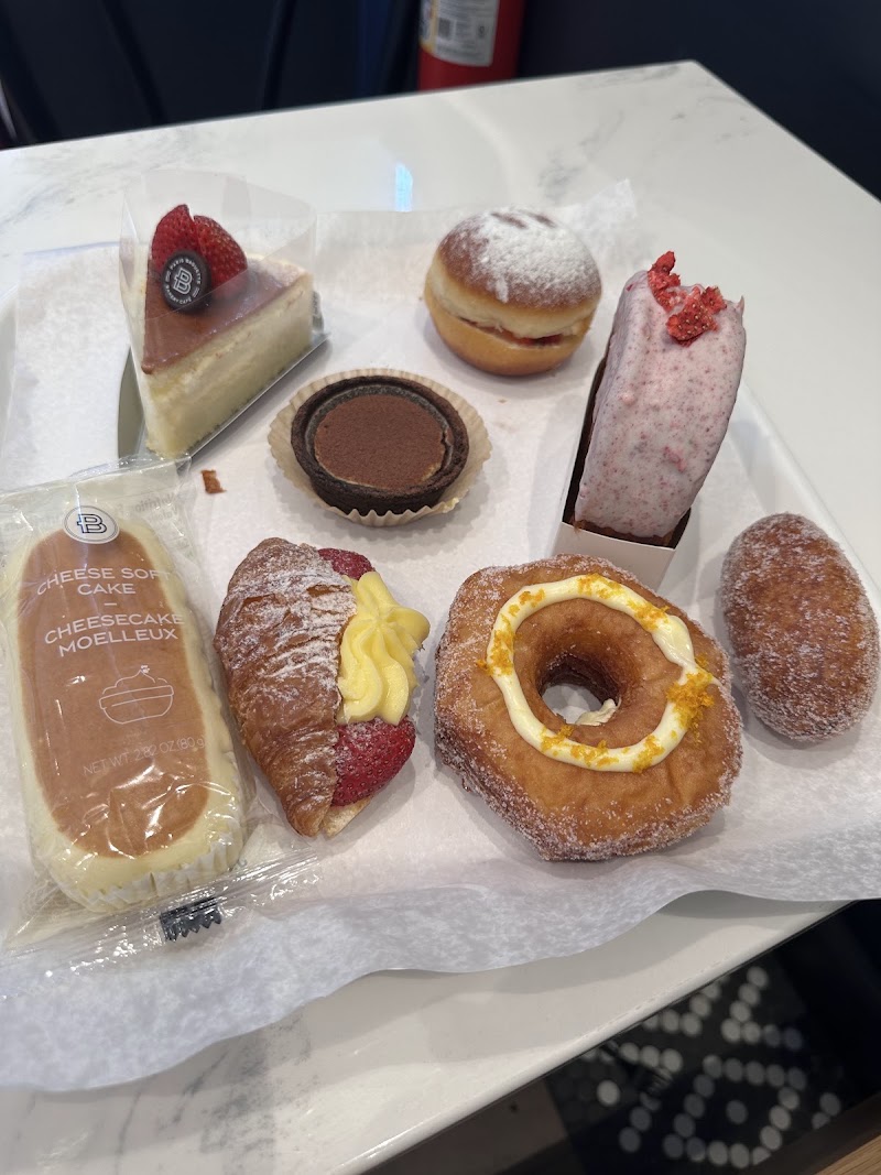 Paris Baguette photo 2