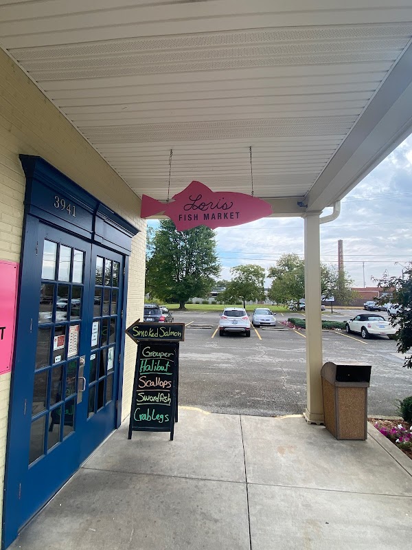 LORI'S FISH MARKET exterior