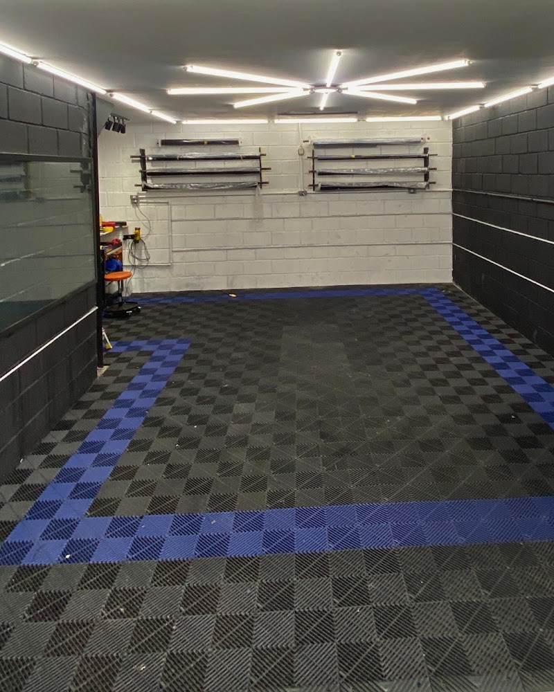 Foto de D300 Auto Care | Estética Automotiva | Película 3M | Funilaria Express | Envelopamento | PPF