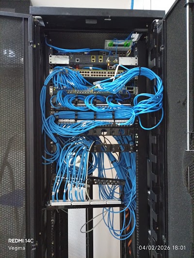 Foto de Eletricista Curitiba - VEGMA - Soluções Elétricas e Serviços - 20 anos de experiência!