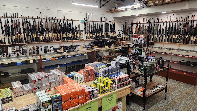 Tom's Outdoors and Arms photo