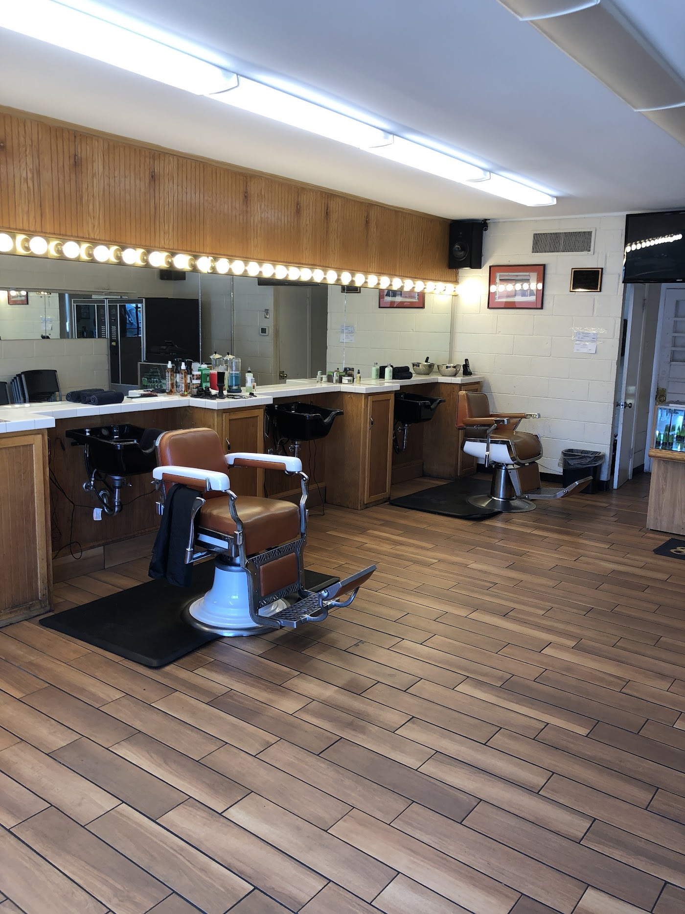 Choppers Barber Shop photo 1