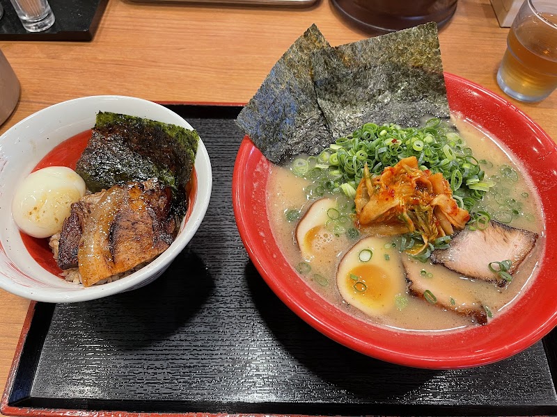 ラーメンたろう 三宮本店 写真4