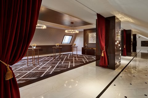 The LaSalle Chicago, dog-friendly hotel, photo 5