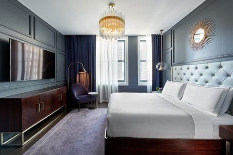 The LaSalle Chicago, dog-friendly hotel