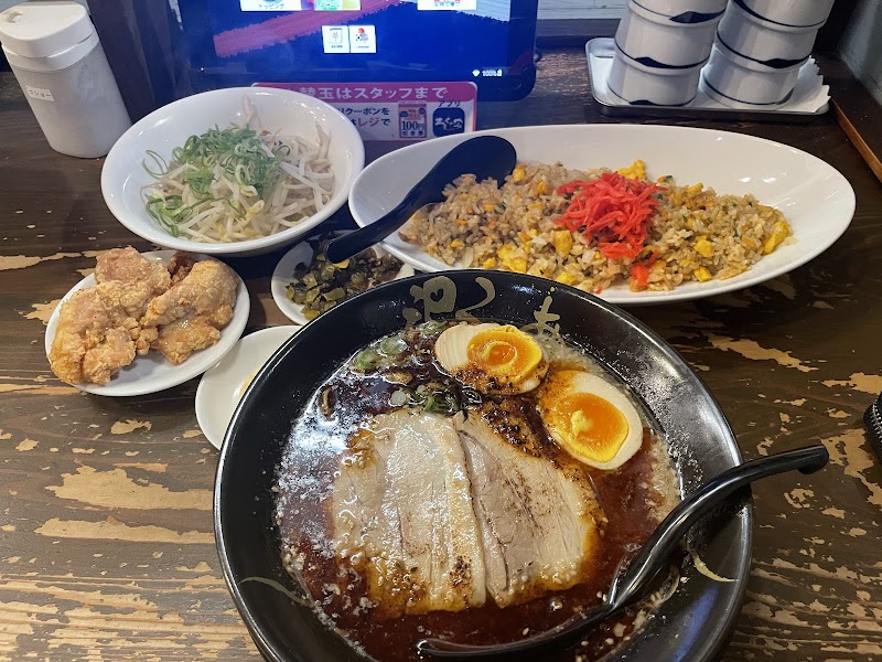 らーめん食堂ろくの家 三ケ森店 写真3