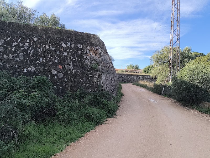 El muro de piedra del infinito