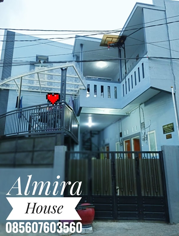 Kos Pasutri Almira_House
