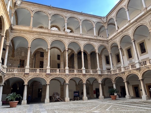 Palais Des Normands
