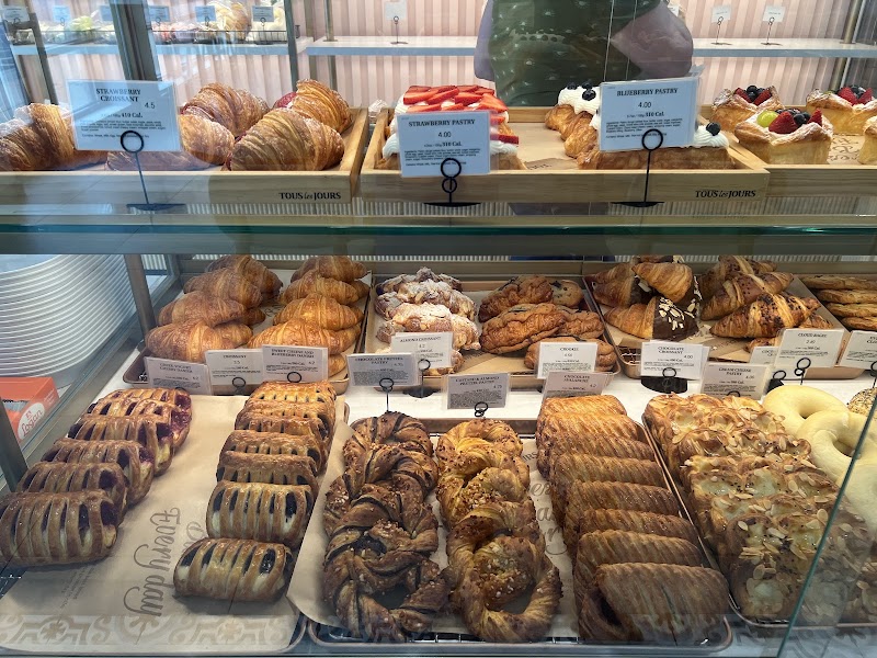 Tous les Jours Bakery Cafe photo 4
