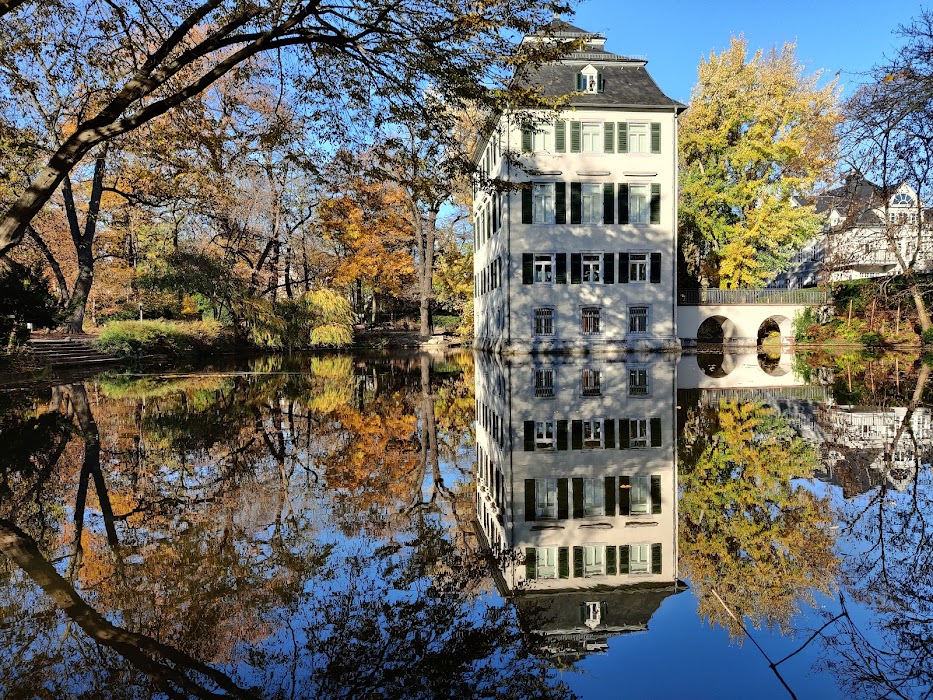 Adolph-von-Holzhausen-Park fotoğraf 1