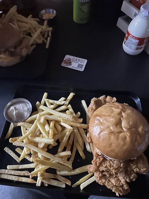 Gargi | Burger & Fried Chicken Seyhan fotoğraf 1