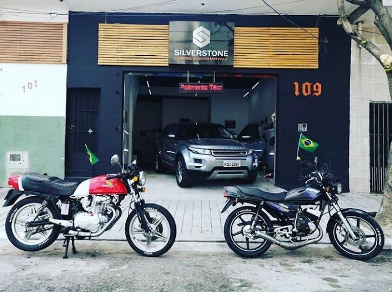 Foto de Silverstone Estética Automotiva, Polimento, Higienização Interna, Película automotivas e Vitrificação