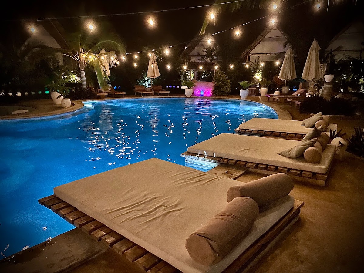 Zen Boutique Retreat & Resort — 4
