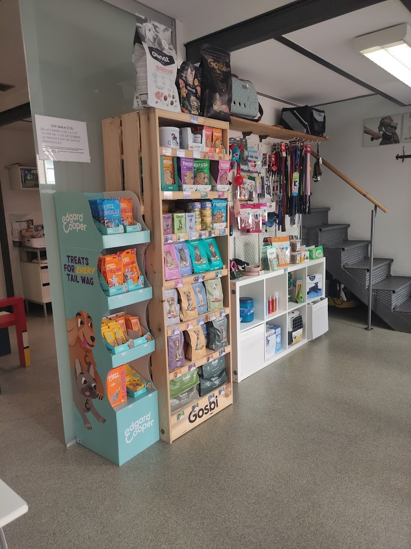 MIMOS Clínica Veterinaria photo 2