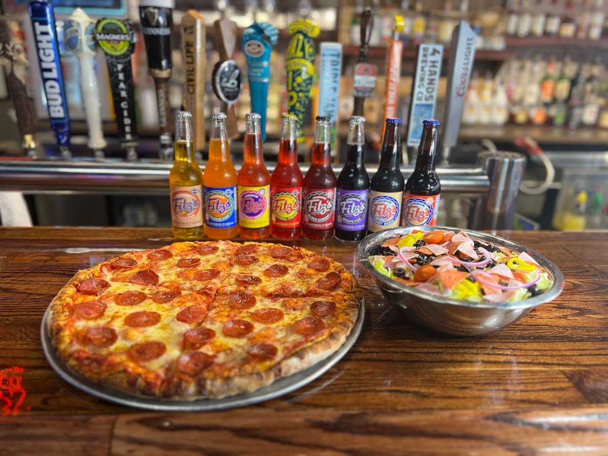 Bennie's Pizza Pub photo 2