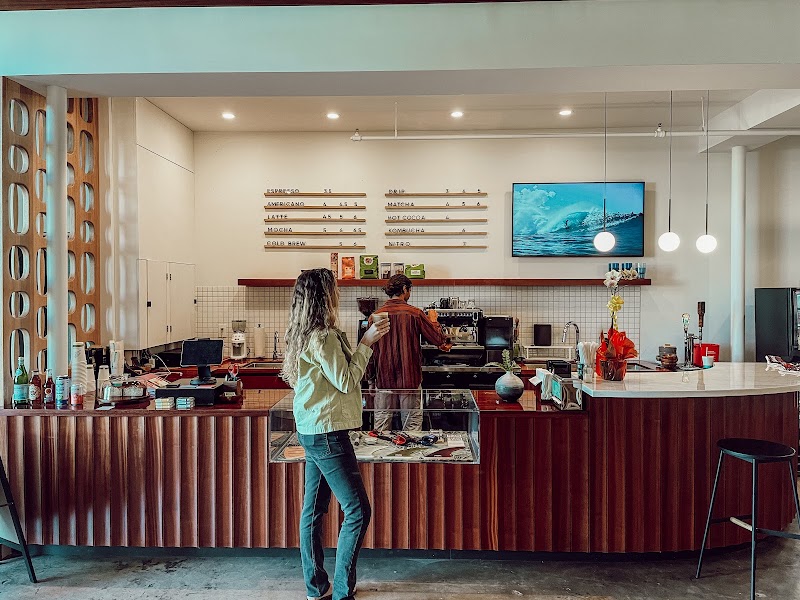 Bizia Surf and Coffee Bar photo 2