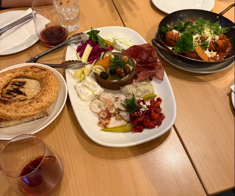 Alpha Ouzeri photo 6