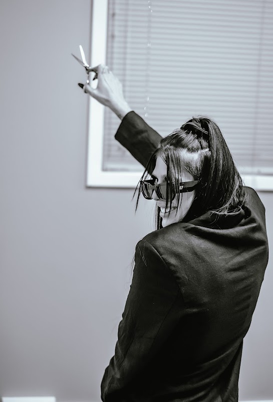 HairbyDanni_M photo 1