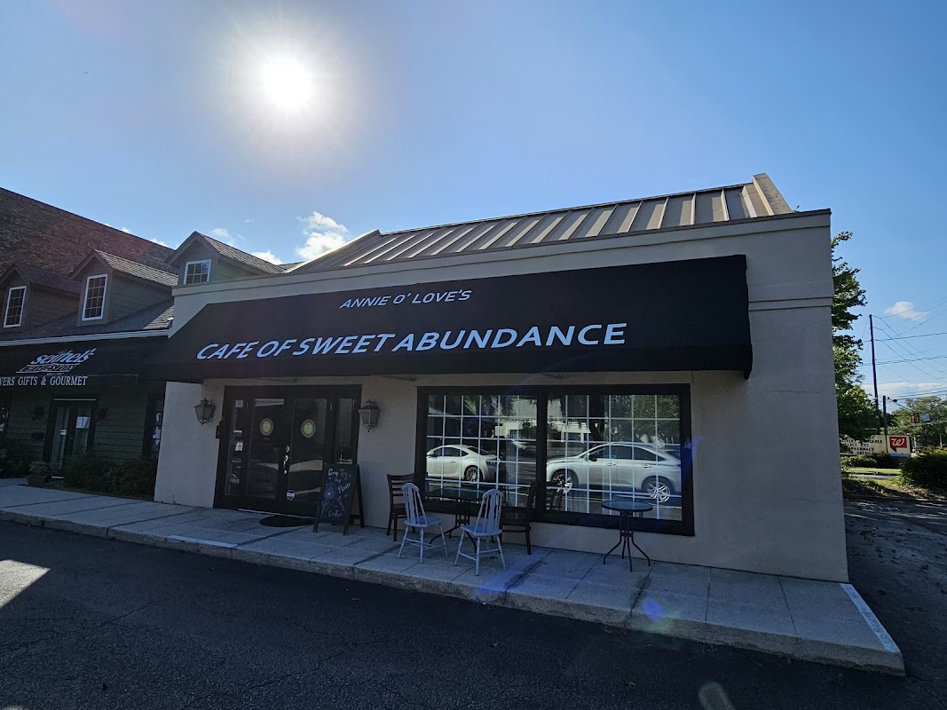 Annie O' Love's Cookie Cafe