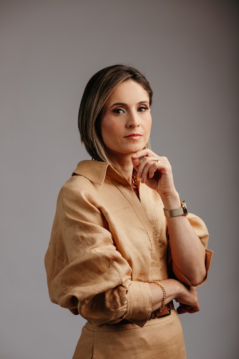 Dra. Josiane Almeida | Ortodontia e Estética Dental em Macaé