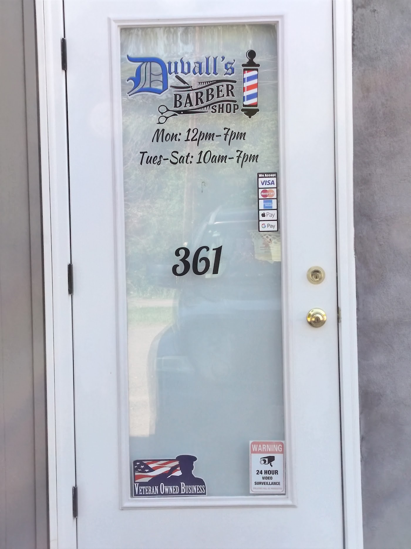 Duvall's Barbershop photo 3