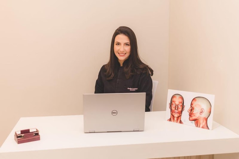 Dra. Caroline Iaschitzki - Endodontia - foto 3