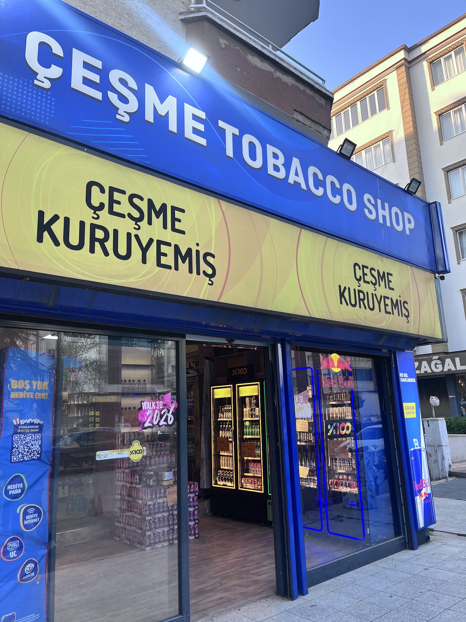 Çeşme Tobacco Shop mekanı