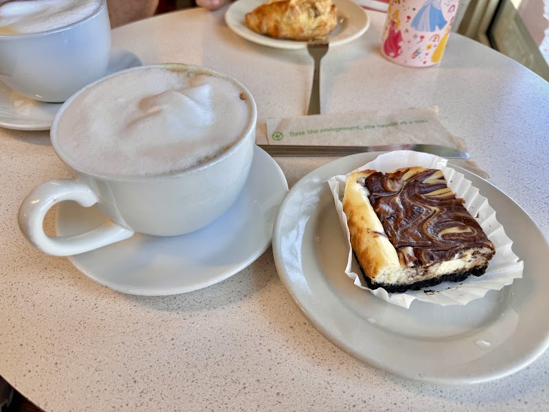 Cafe Creme photo 2