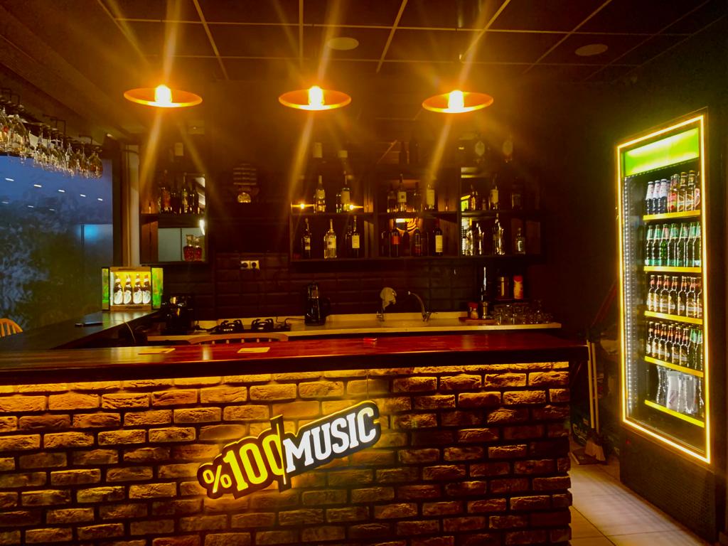 The Port Pub mekanı