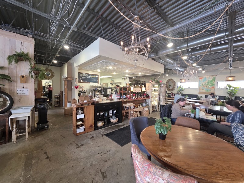 VENDELLA euro boutique & coffee haus photo 4