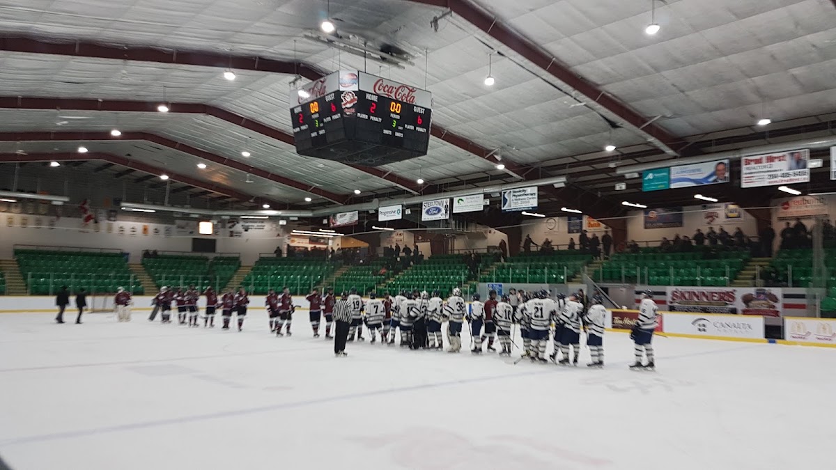 Selkirk Recreation Complex exterior — Selkirk, Canada
