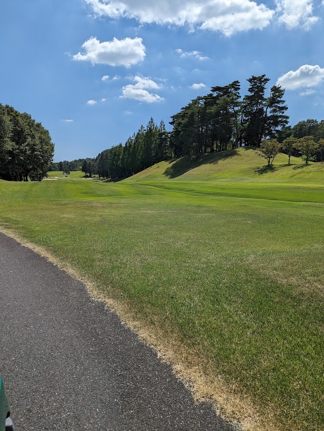 Higashi-no-Miya Country Club - Photo 3