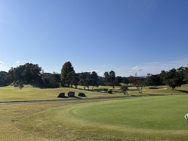 Higashi-no-Miya Country Club - Photo 2