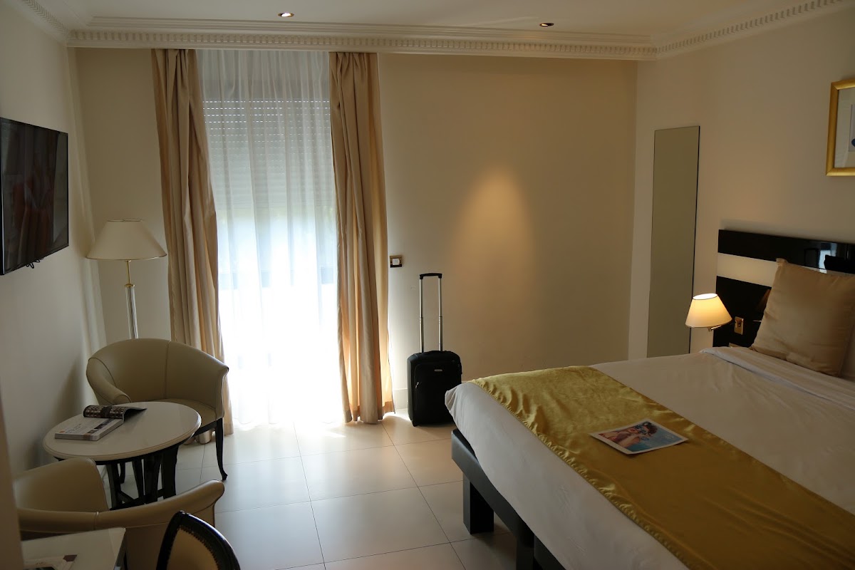 Hôtel Aston La Scala hero