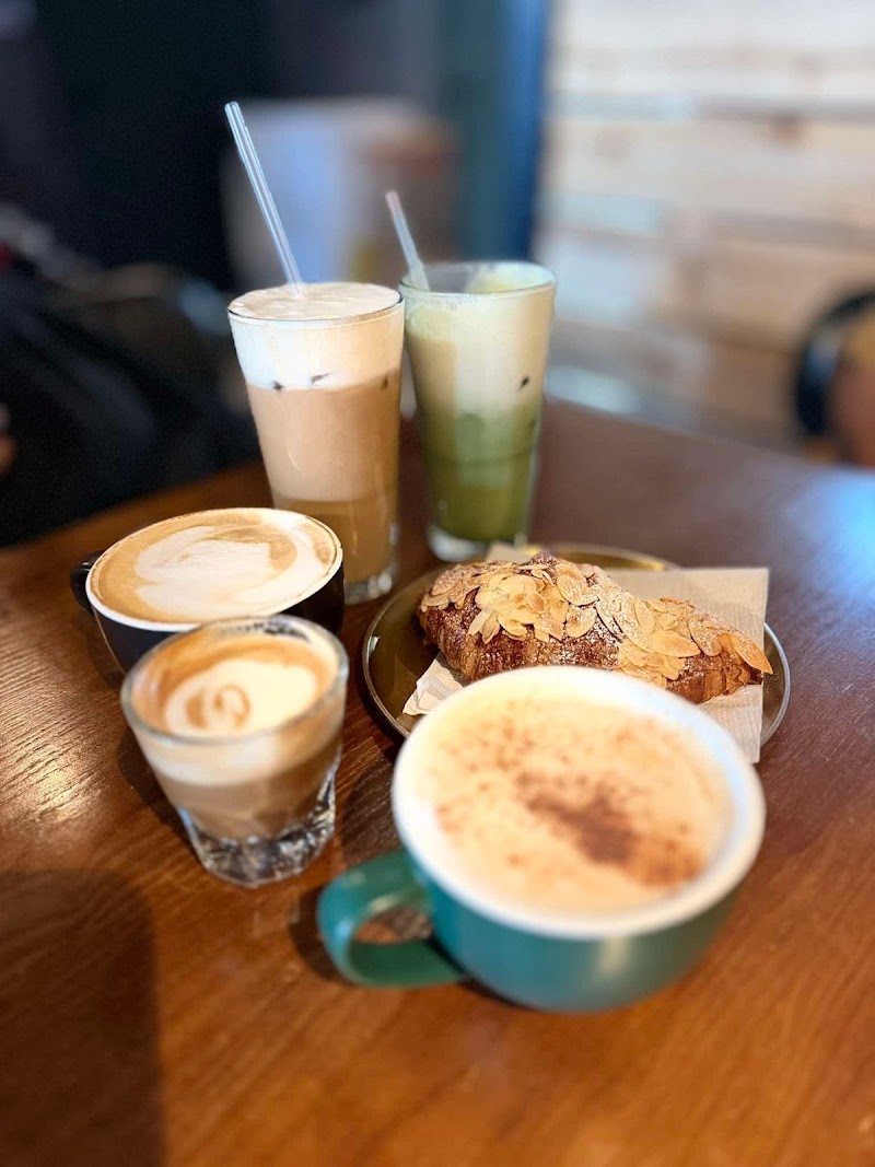 TOT Café photo 3