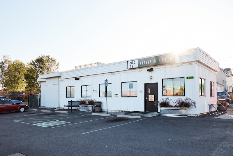 Video tour of Native Roots Marijuana Dispensary Edgewater MED/REC retail environment