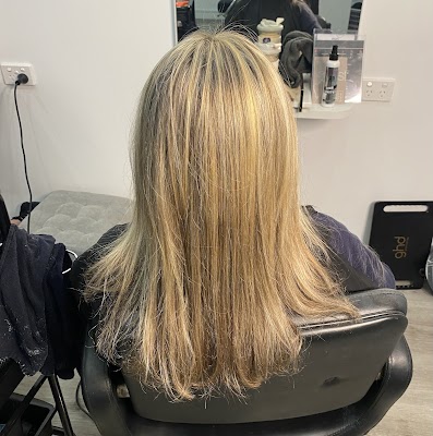 Louis Hair on the Parkway photo 3