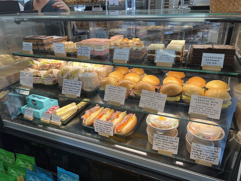 Hank's Bakery and Coffee photo 4