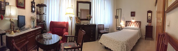 Residencia Residencia Santa María del Monte Carmelo. PP. Carmelitas. — Cl. de Ayala, 33, 35, Salamanca, 28001 Madrid, España