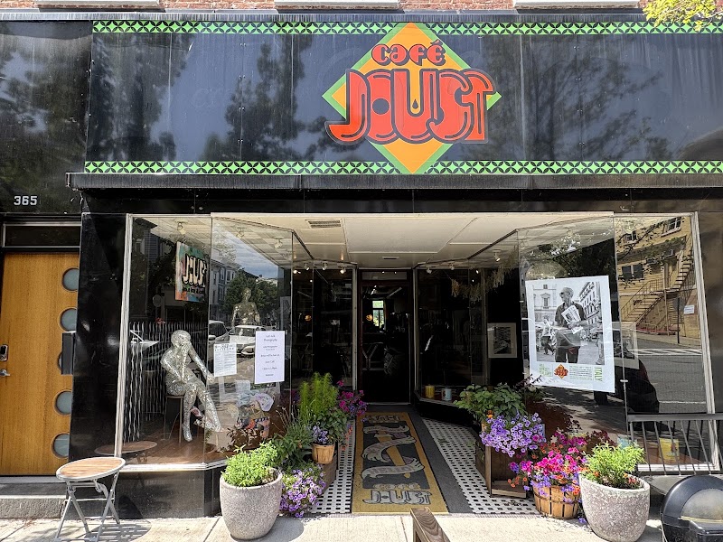 Café Joust photo 3