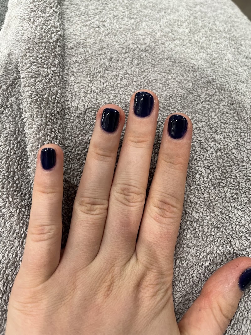 Deluxe Nail Bar & Spa