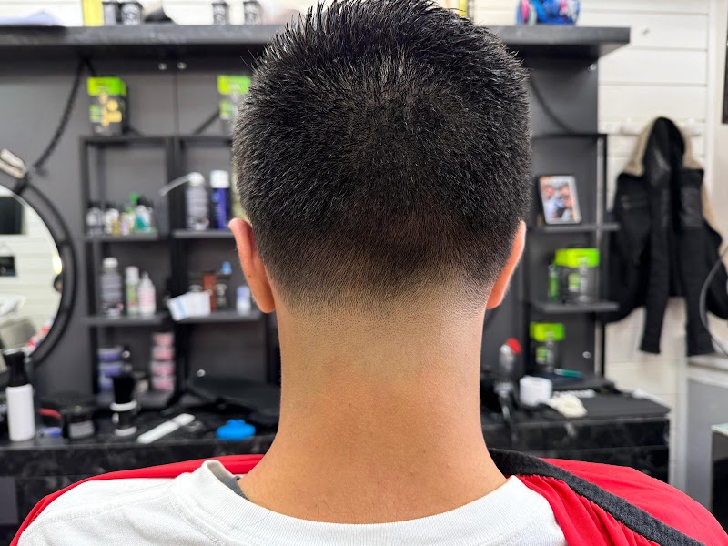 BM 5 (BARBER MEN) — photo 3
