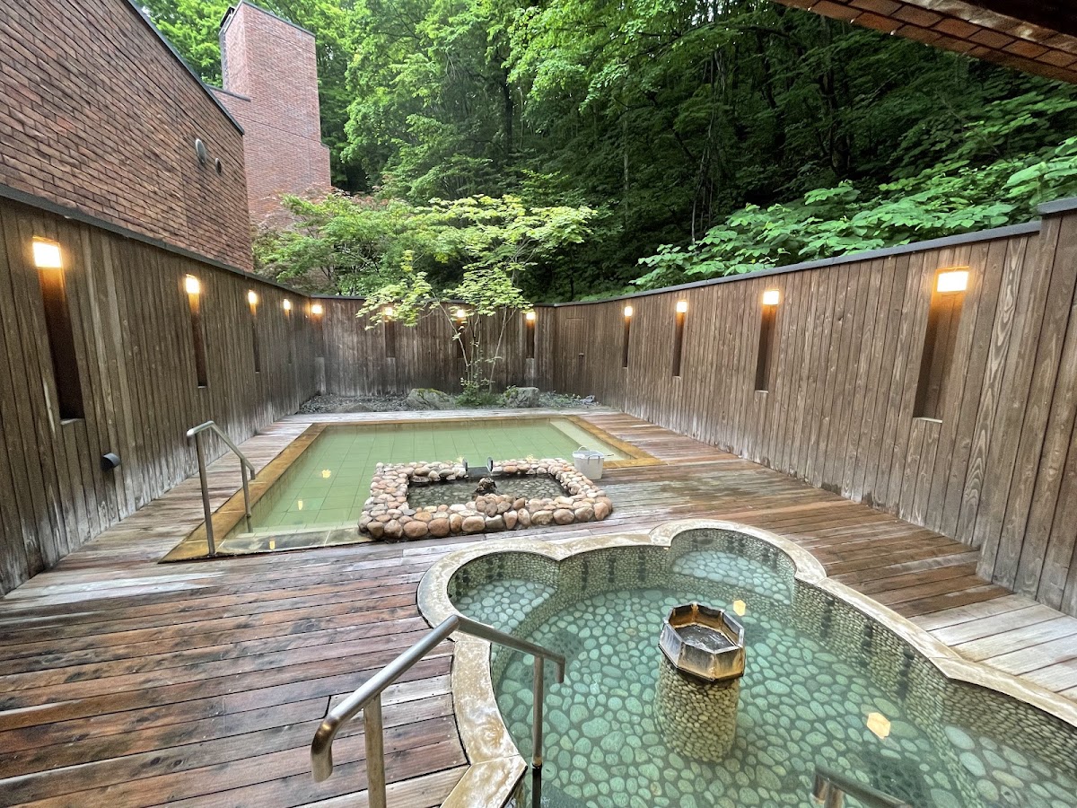 Niseko Konbu Onsen Tsuruga Besso Moku no Sho - ryokan in Niseko, Hokkaido (3)