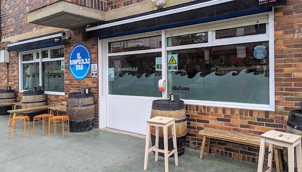 Bar Restaurante Rompeolas